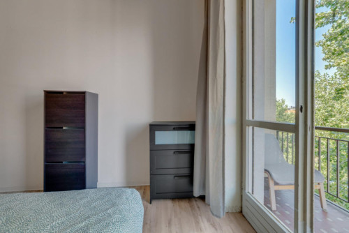 Double bedroom with balcony in shared flat near city center