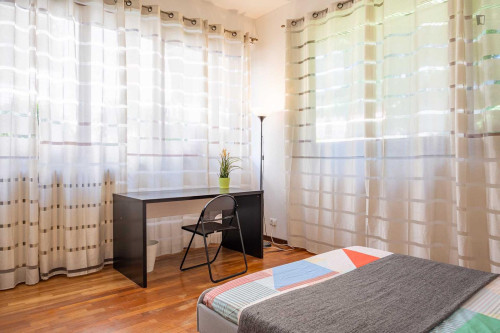 Fancy double bedroom near Istria metro station