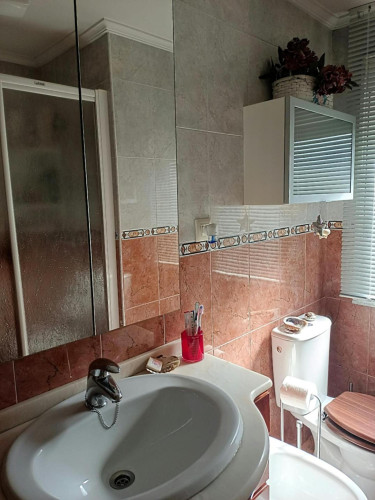 Bright Double Bedroom close to University of Oviedo - Gallery - 8
