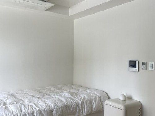 Home and Sapiens (The Seoul Home)