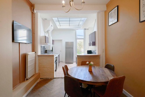 Logement en colocation pour 5 personnes de 100m²