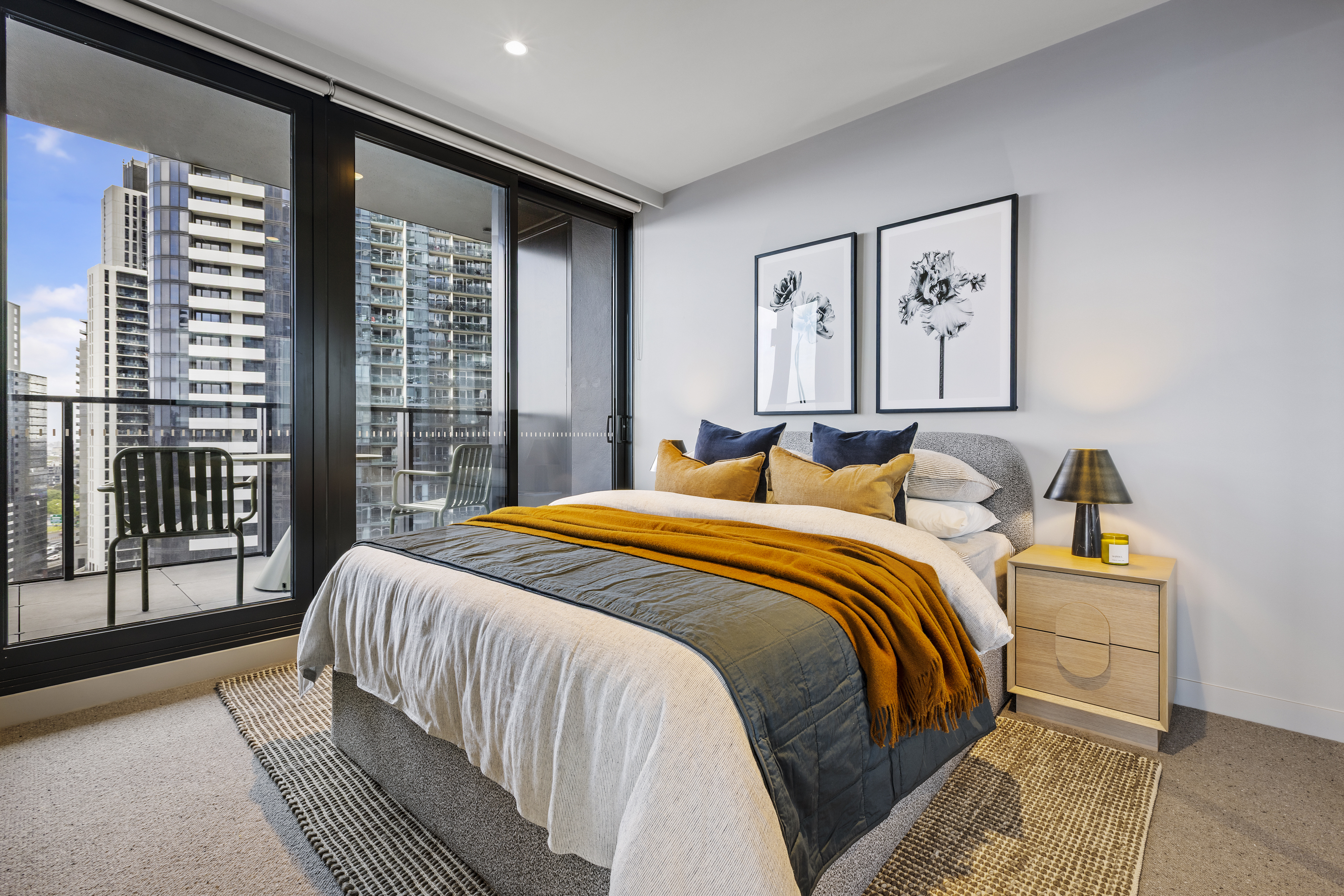  1 Bedroom Apartment With Furniture Package  -  Indi Southbank  - Gallery -  5