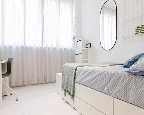 Stanza in Viale Bligny