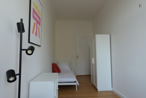 Pleasant single bedroom in Wedding