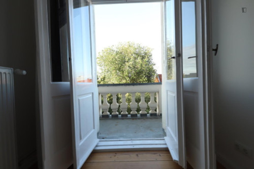 Bright single bedroom in the Wedding district