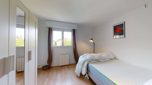 Charming double bedroom in Créteil