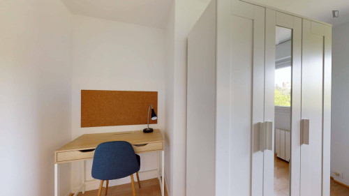 Charming double bedroom in Créteil