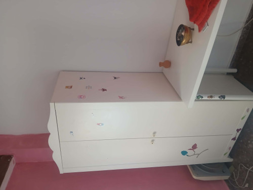 Room in Calle del Río Duero, Zaragoza for 110 m² with 4 bedrooms