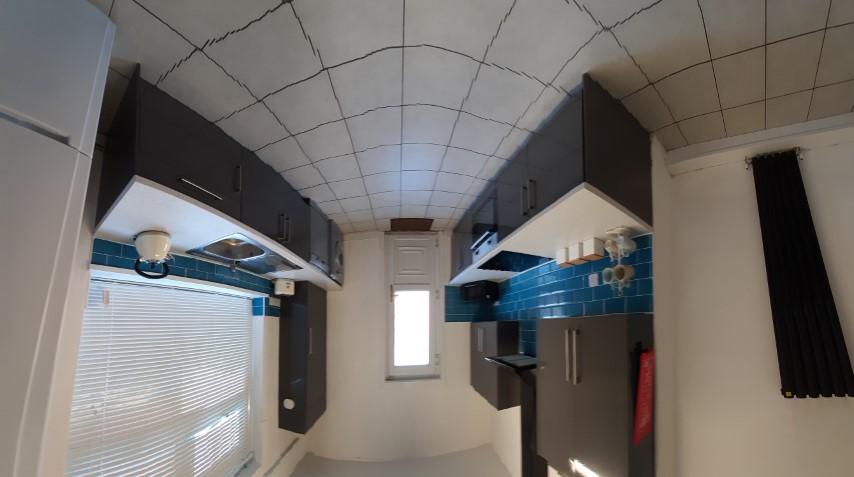  3 Bedrooms - Shared Kitchen, Bathroom & Lounge  -  174 Parliament Road  - Gallery -  5