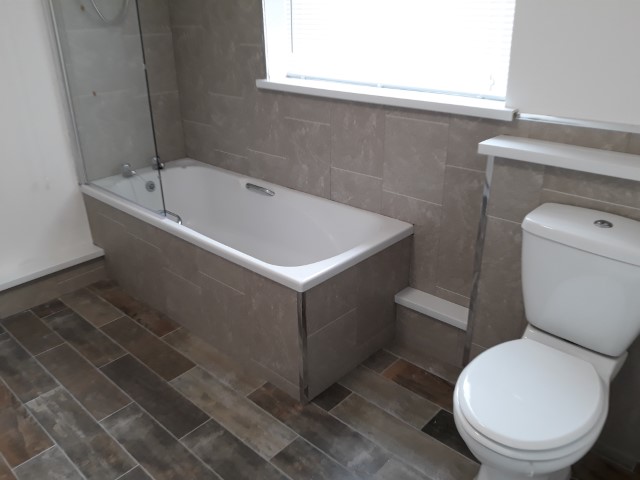  4 Bedrooms - Shared Kitchen, Bathroom & Lounge  -  135 Glebe Road  - Gallery -  20