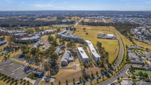 Western Sydney University Penrith Village - Gallery - 9
