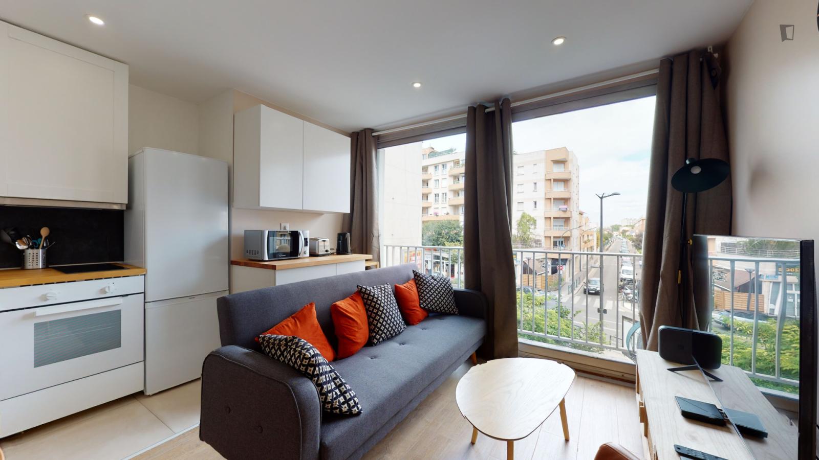 Pleasant double bedroom near the Bois-Colombes train station
