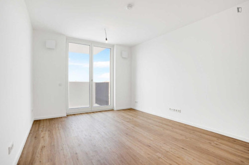 Unfurnished studio in Herzberge
