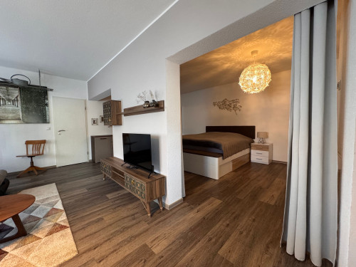 Modern home for business travelers and couples - Gallery - 8