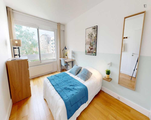 Brilliant double bedroom in the Saint-Lambert district