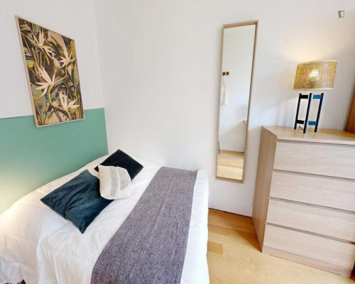 Stunning double bedroom in the Saint-Lambert district