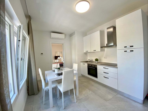 Bilocale Via Stendhal