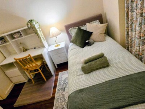 1970s comfortable home sharing 