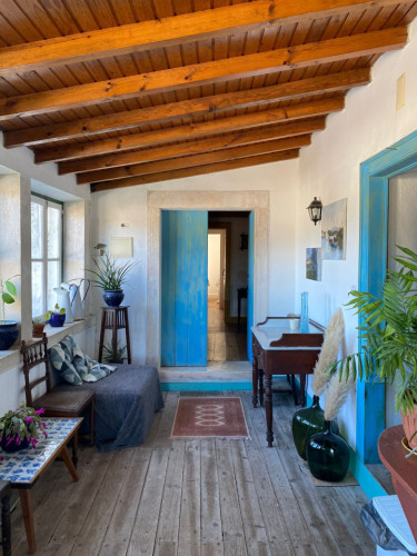 Elegant Coliving with Nature Adventures in Venda Nova Community Home