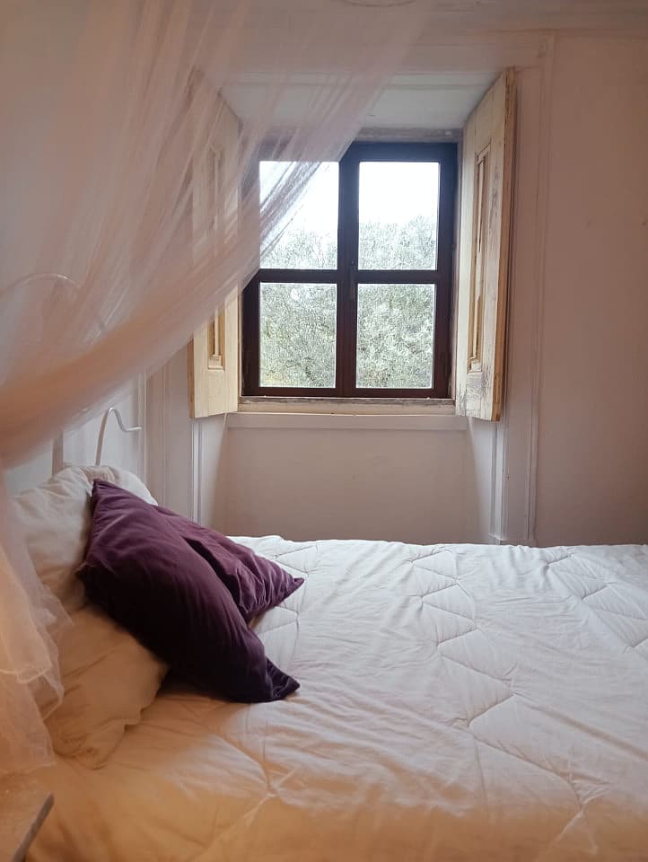  Private Room 3  -  Elegant Coliving with Nature Adventures in Venda Nova Community Home  - Gallery -  3