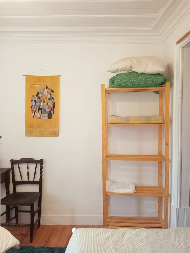  Private Room 3  -  Elegant Coliving with Nature Adventures in Venda Nova Community Home  - Gallery -  4