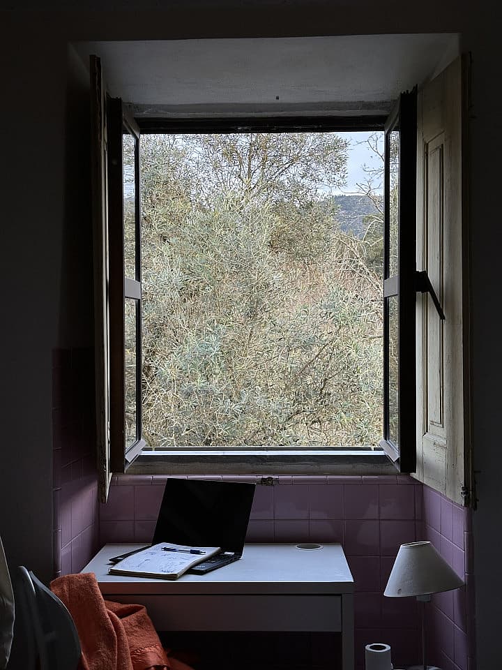  Private Room 4  -  Elegant Coliving with Nature Adventures in Venda Nova Community Home  - Gallery -  2