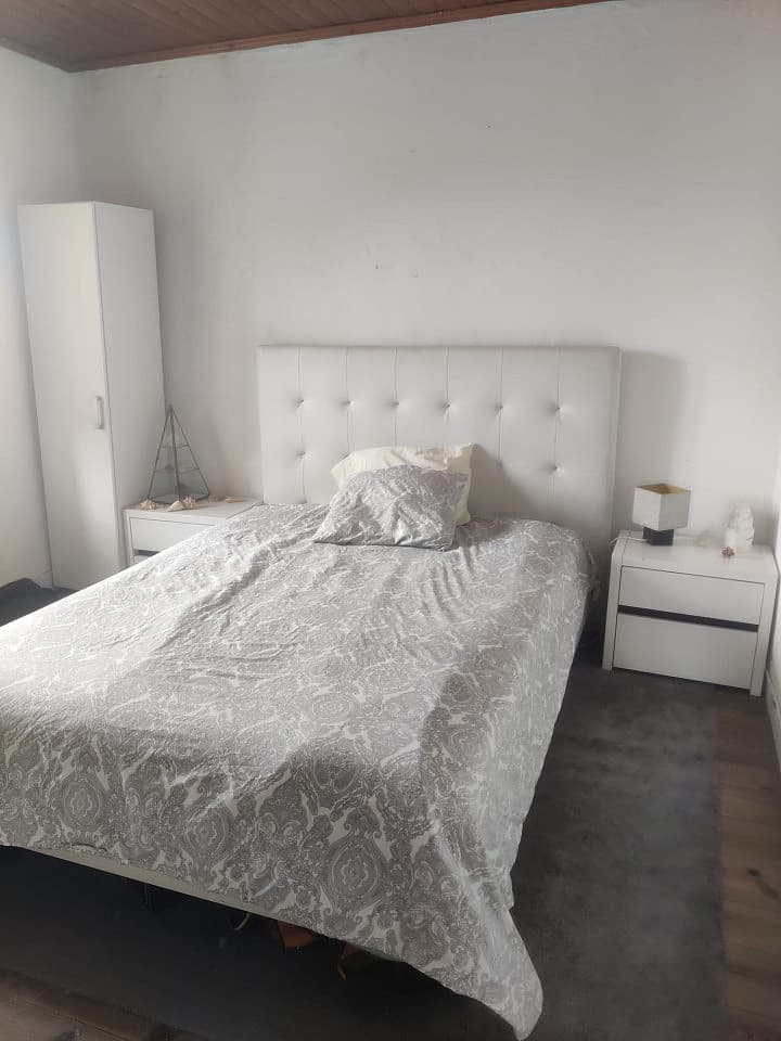  Private Room 1  -  Elegant Coliving with Nature Adventures in Venda Nova Community Home  - Gallery -  10