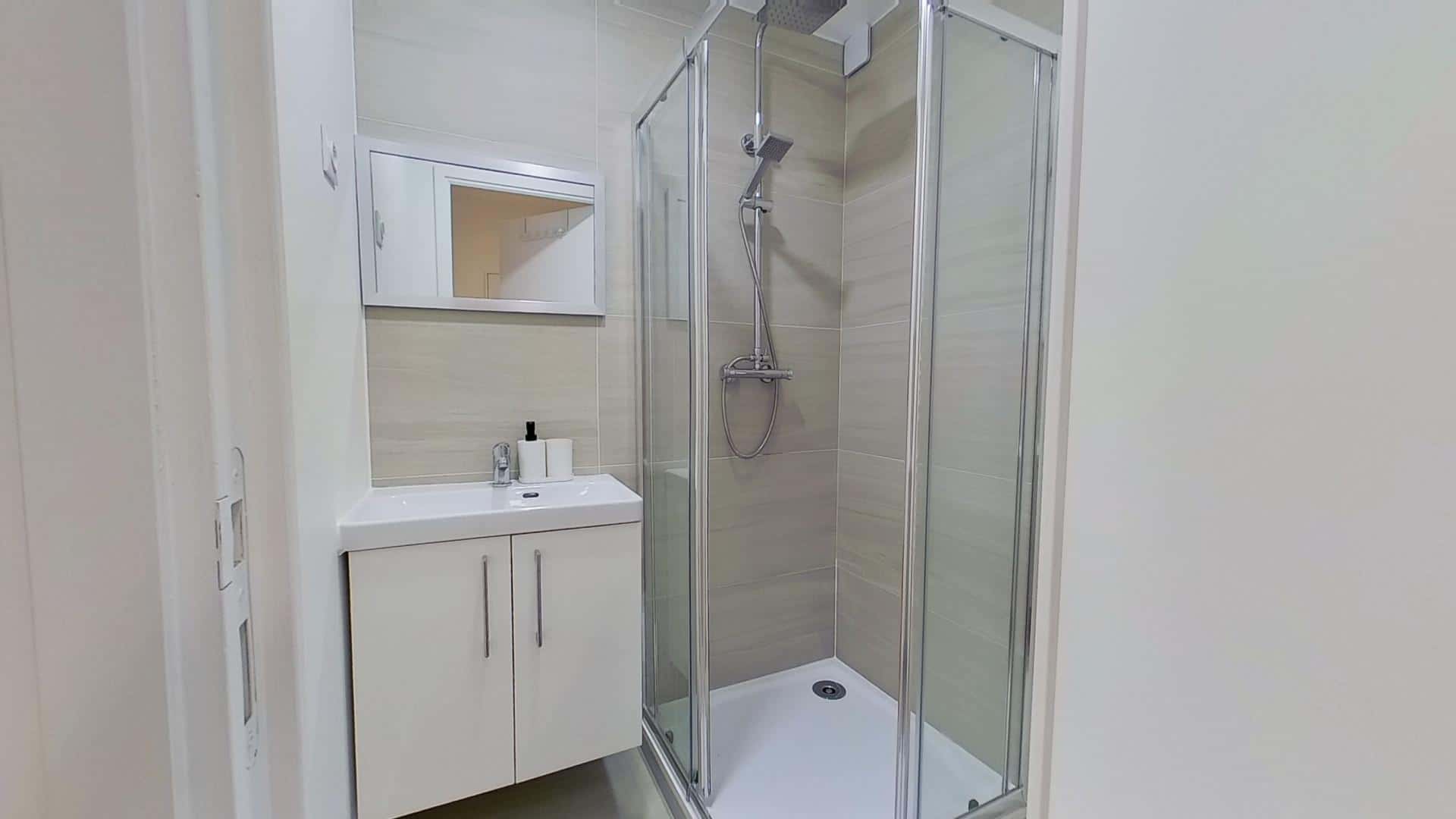 Room - Chambre 2 - WILSON M - Gallery - 4