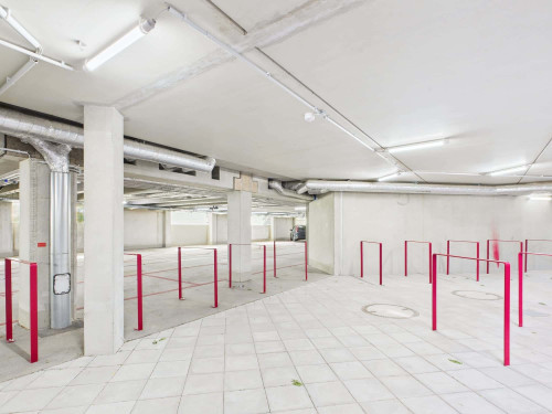 Shared apartment – Modern 2-room unit with balcony & fitted kitchen, 5 minutes to the U5