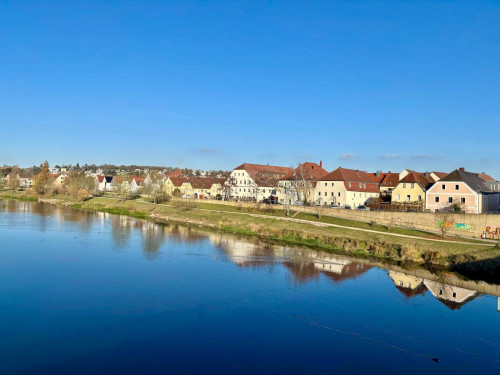 All-inclusive - Fully equipped river-side apartment in ideal location