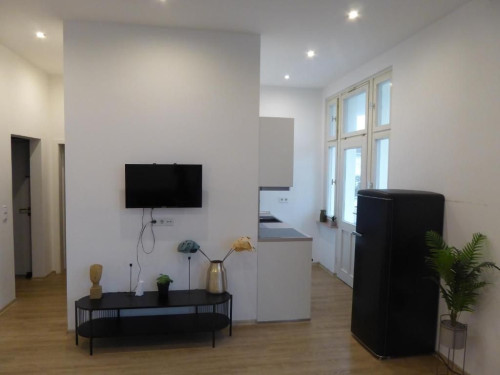 Charming & beautiful home with nice city view - Gallery - 16