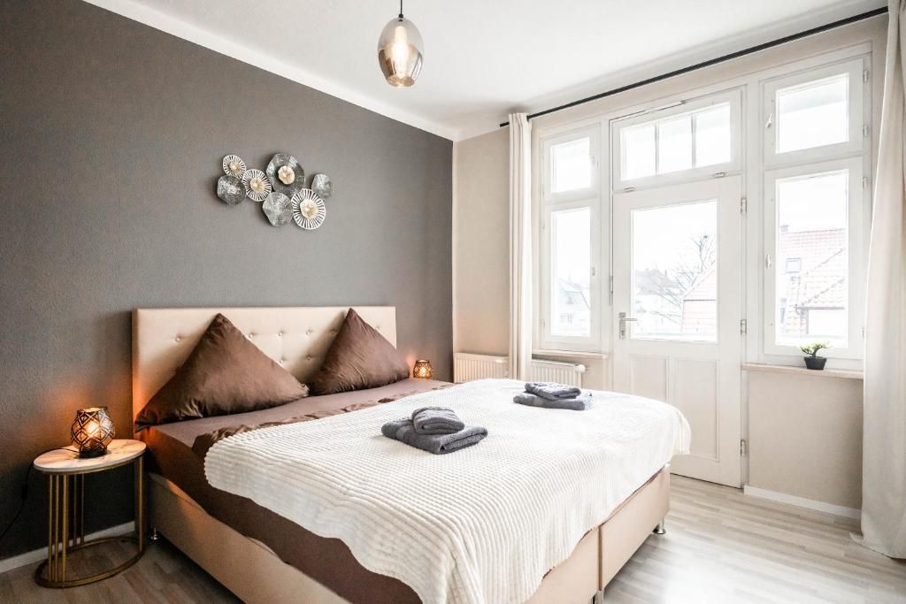 Charming & Beautiful Home With Nice City View - 22