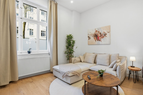 Modern, Fully Renovated Studio Apartment – 41 m², Bright, Stylish and Centrally Located