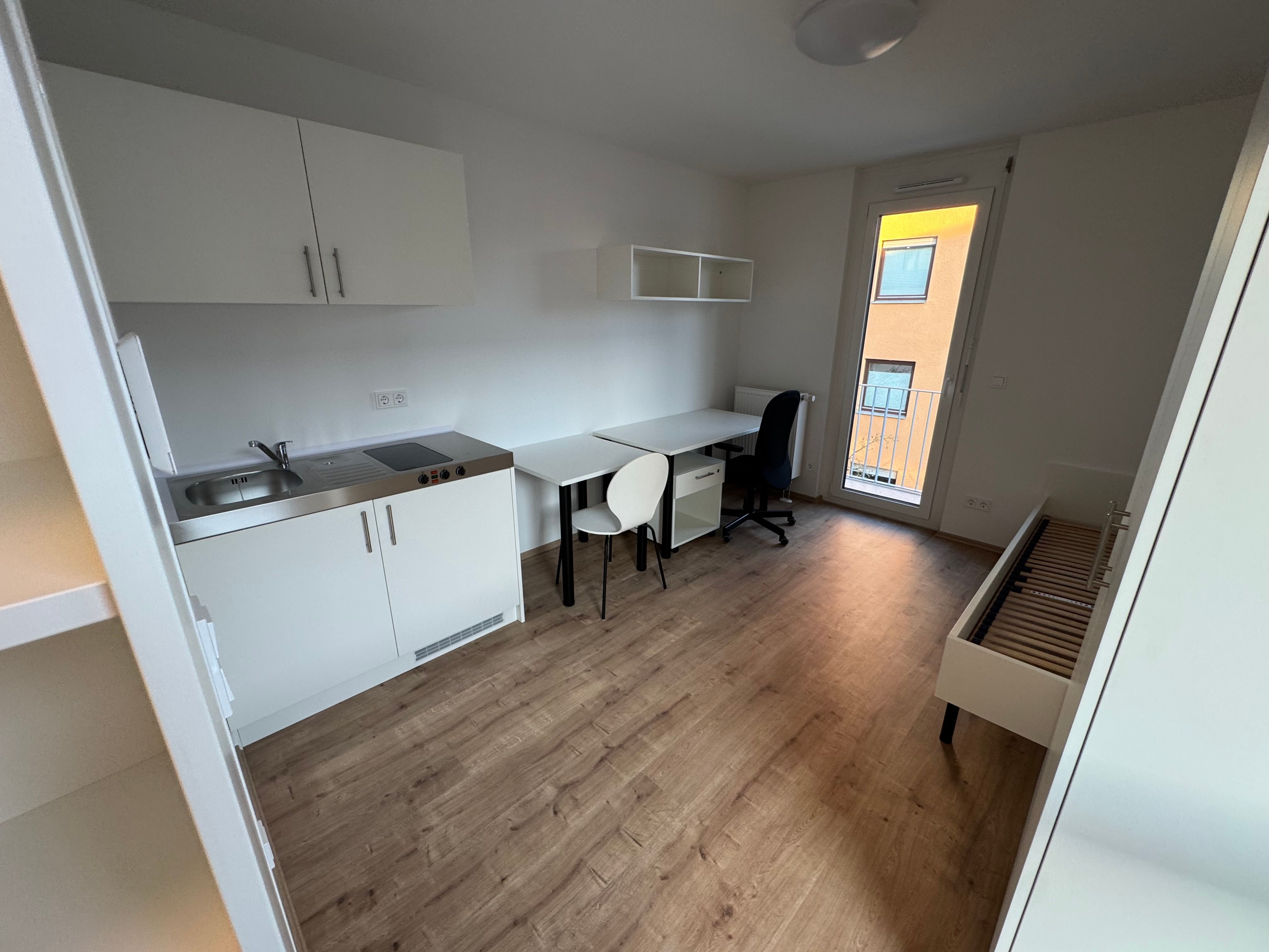 Modern New-Build Studio Apartment– Ideal For Students, Interns & Young Professionals | Erlangen-Süd - Modern New-Build Studio Apartment– Ideal for Students, Interns & Young Professionals | Erlangen-Süd - Gallery - 2
