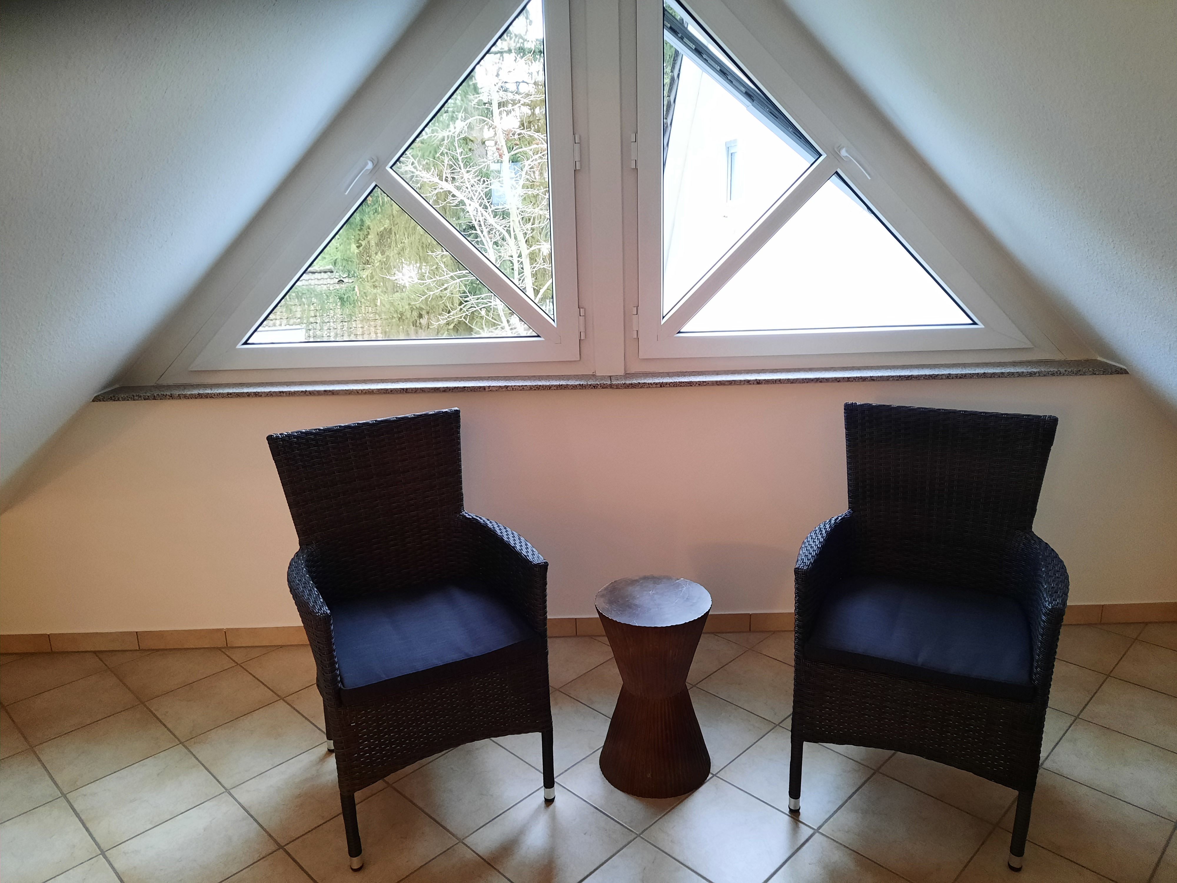 Elegant Retreat For Professionals – Furnished Designer Apartment In The Villa Colony (with Air Condi  -  Elegant retreat for professionals – Furnished designer apartment in the villa colony (with air conditioning)  - Gallery -  3