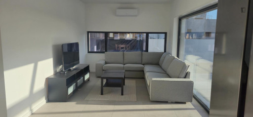 Cozy Single Bedroom ensuite close to University of Aveiro