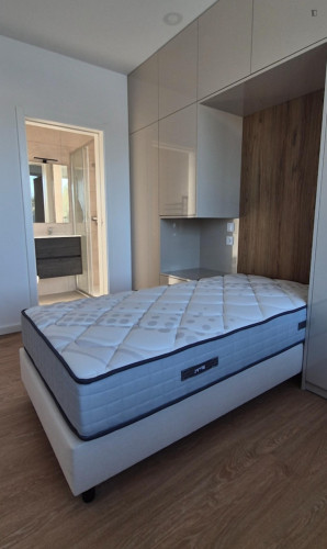 Cozy Single Bedroom ensuite close to University of Aveiro