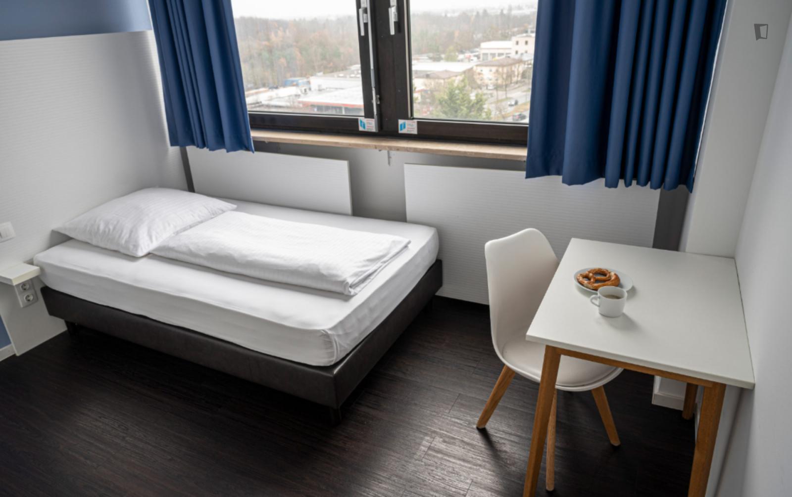 Charming Studio In The Moosach District - 1