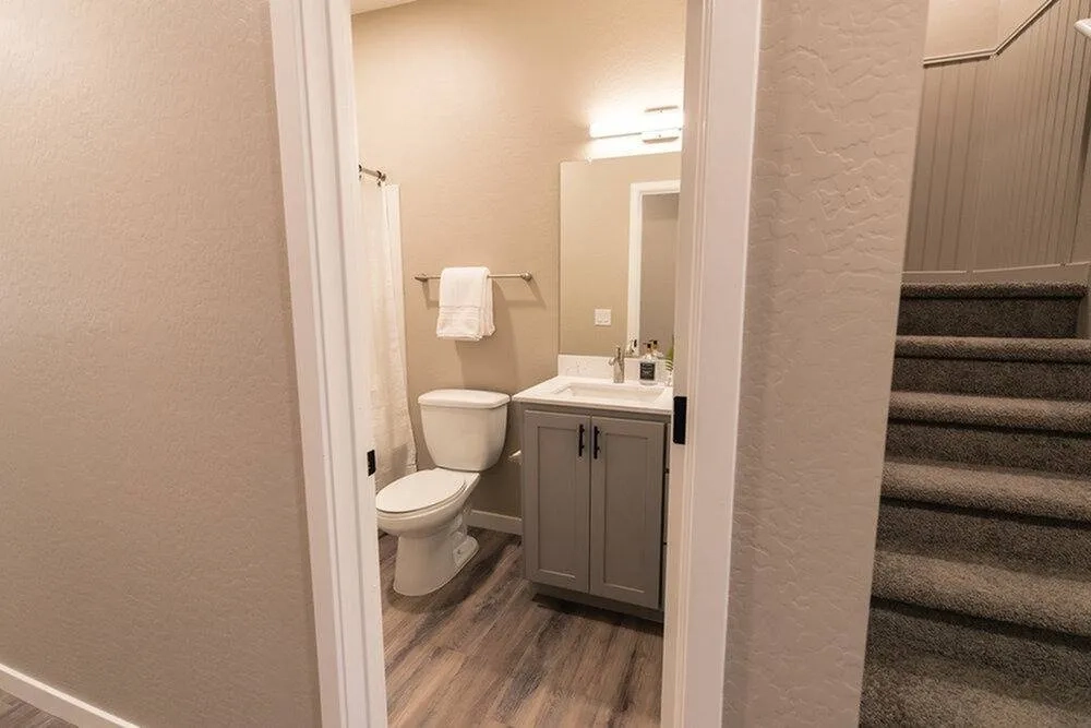 Unfurnished Townhome - 6