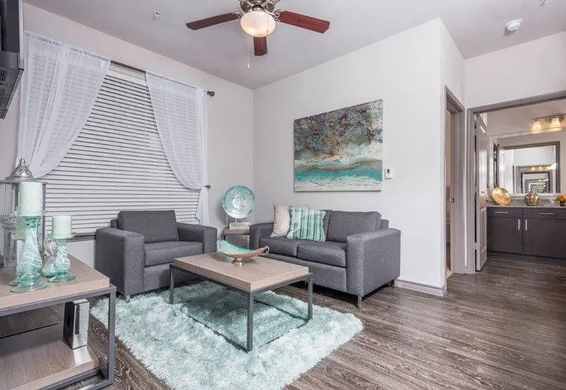  Ol Sarge  -  Cherry Street | Student Housing  - Gallery -  5