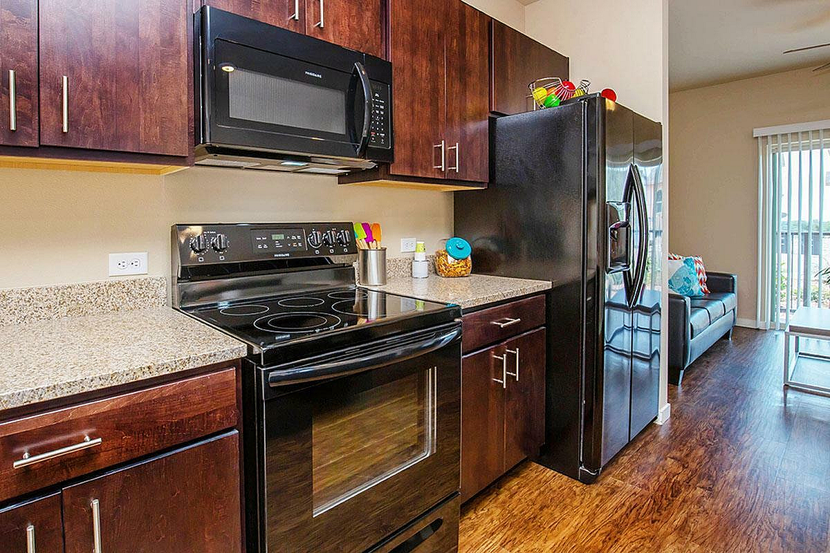 11 West | Student Housing
