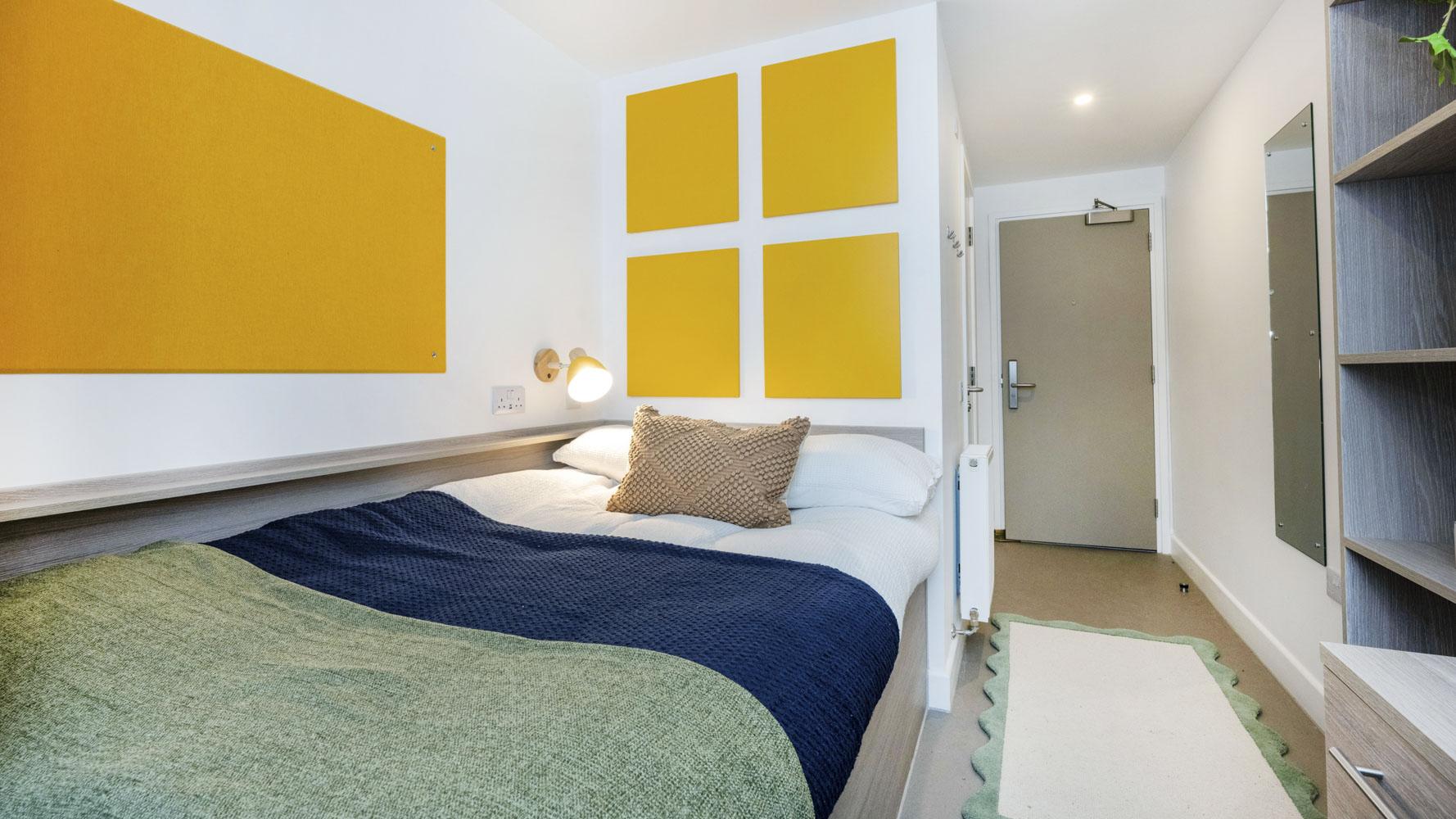 Classic Plus 7-8 Bed En-Suite - 4