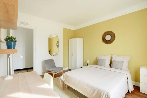 Move into this 14 m² coliving room in Clamart