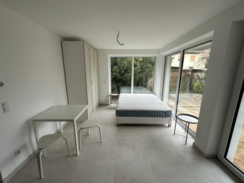 Brand-New Furnished Studio Apartment in a QNG-Certified Green Building in Kelsterbach