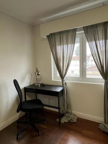 Offer titleBright Double Bedroom close to University of the Azores