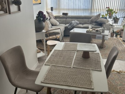 One furnished bedroom