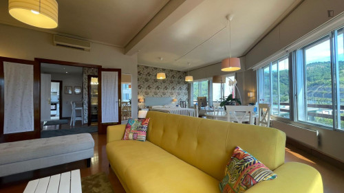 Double bedroom in 3-bedroom apartment