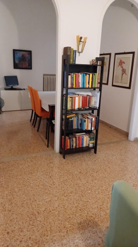 Elegant large double bedroom close to the city center - Gallery - 7