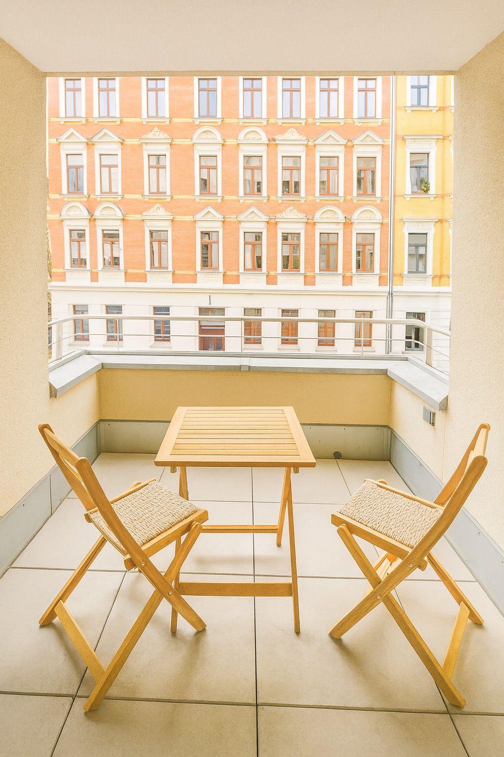 Stunning Furnished 2-Room Altbau In Leipzig-Schleußig – Balcony, Style & Top Location! - 2