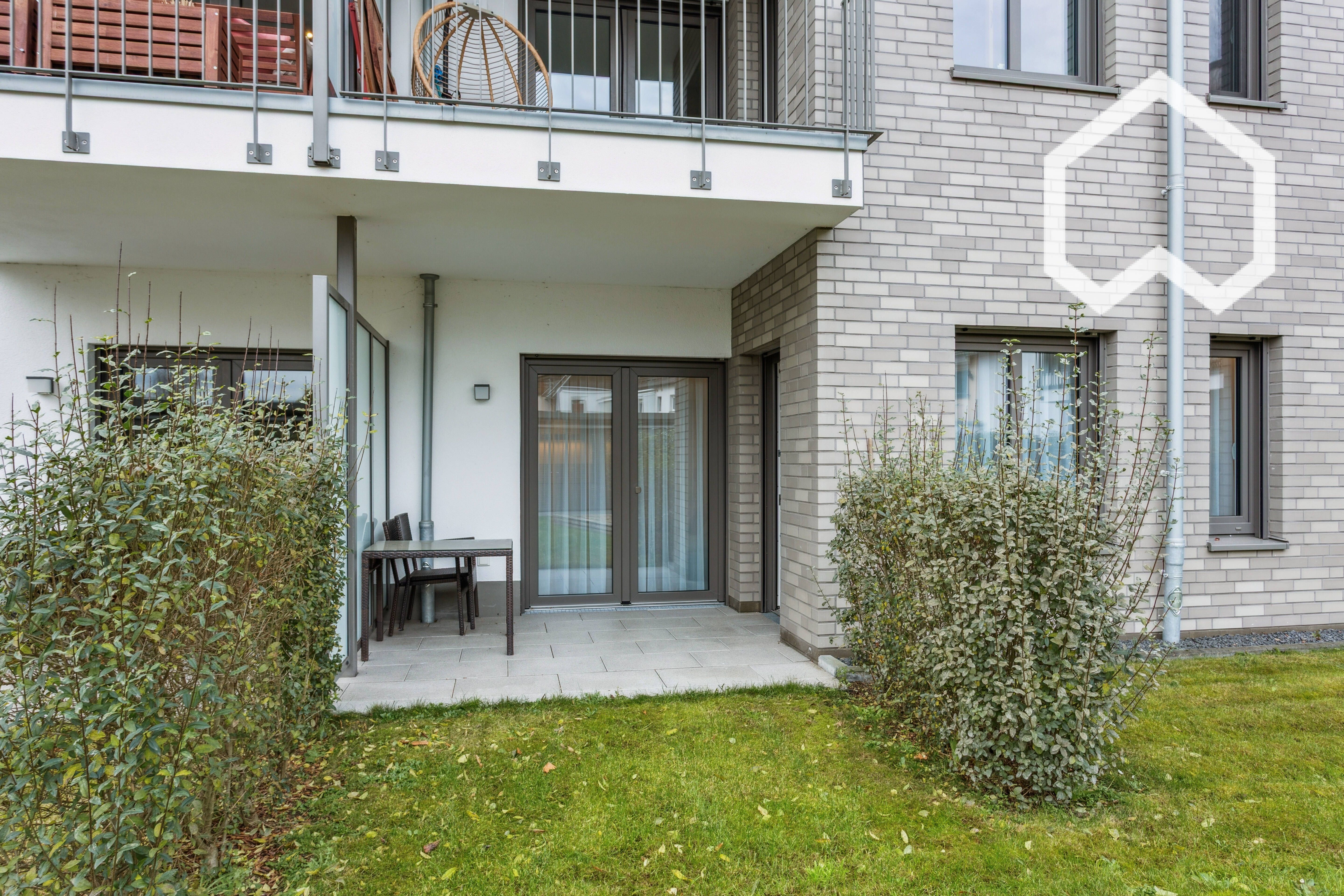  Modern Loft In Troisdorf  -  Modern loft in Troisdorf  - Gallery -  1